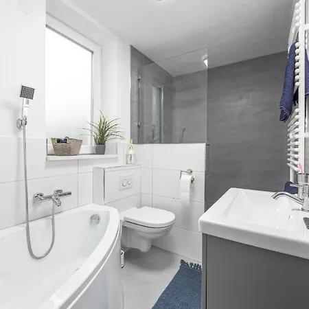 Exklusive Neubau-ferienwohnung Mit Fernsicht Kostnice