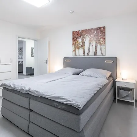 Exklusive Neubau-ferienwohnung Mit Fernsicht Apartman *
