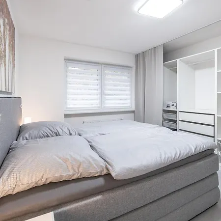 Exklusive Neubau-ferienwohnung Mit Fernsicht * Kostnice