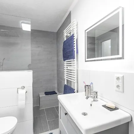 Exklusive Neubau-ferienwohnung Mit Fernsicht * Kostnice